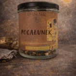 Słoik herbaty Earl Grey z napisem Pocałunek na etykiecie